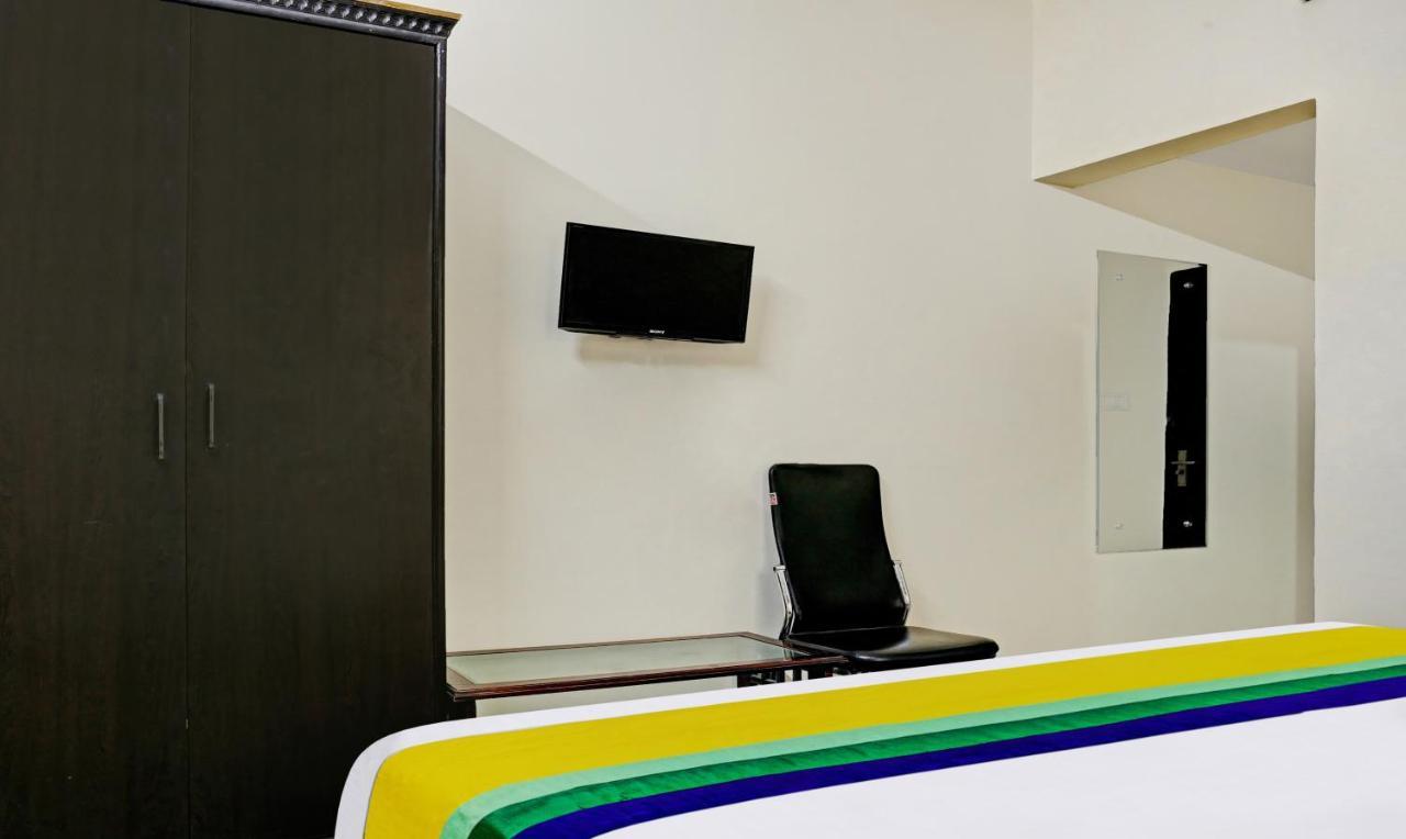 Hotel Itsy By Treebo - Ashoka Grand Varanasi Esterno foto