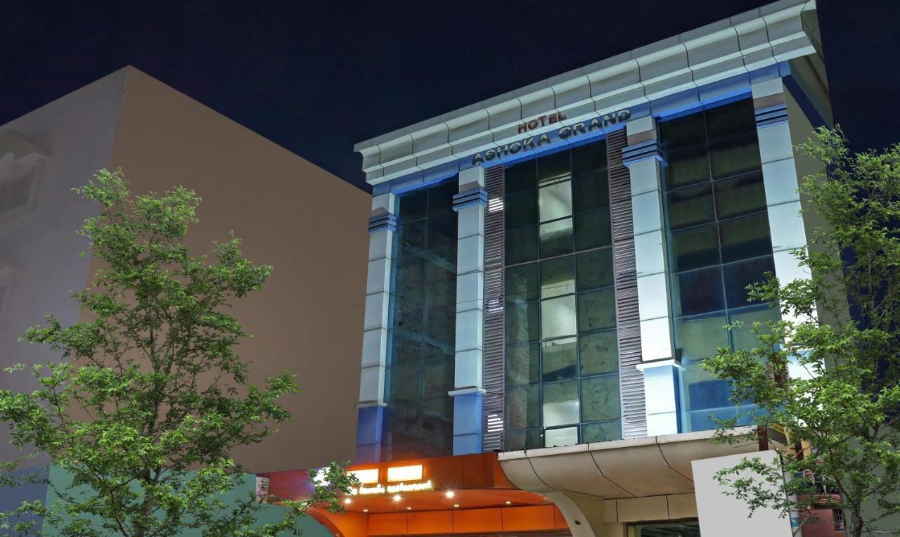 Hotel Itsy By Treebo - Ashoka Grand Varanasi Esterno foto